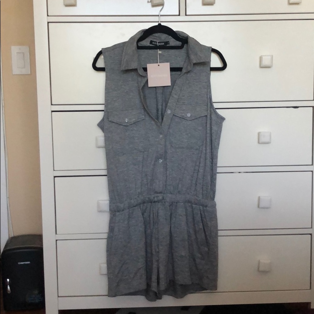 ⭐️ NWT ⭐️ Sleeveless, Pocketed Utility Romper